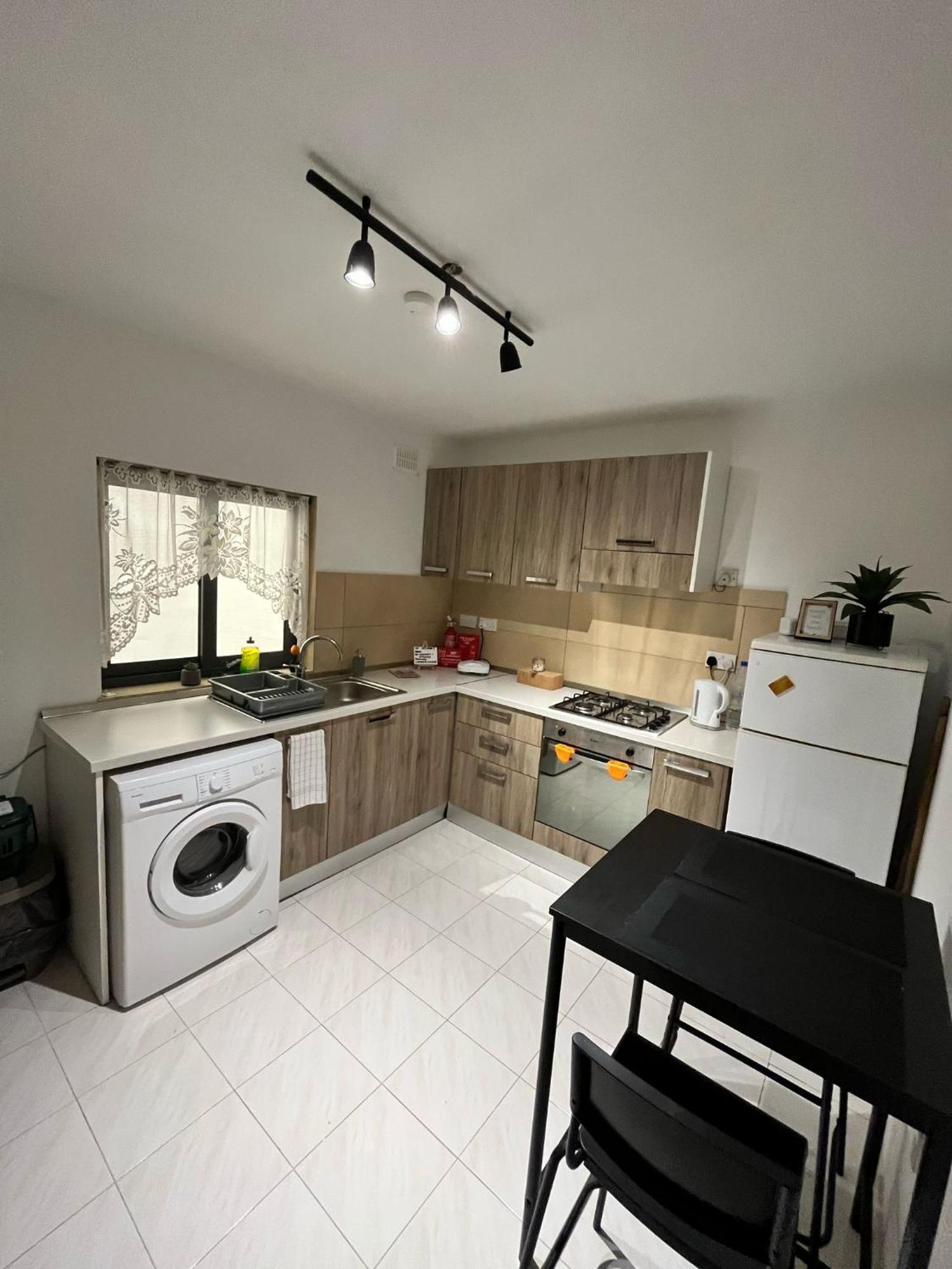 Mayflower Flat, Flat 12 Сейнт Полс Бей Екстериор снимка